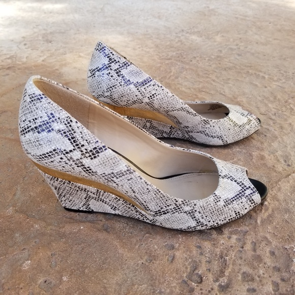 Vince Camuto Shoes - Vince Camuto Valary Snakeskin Peeptoe Wedges 10